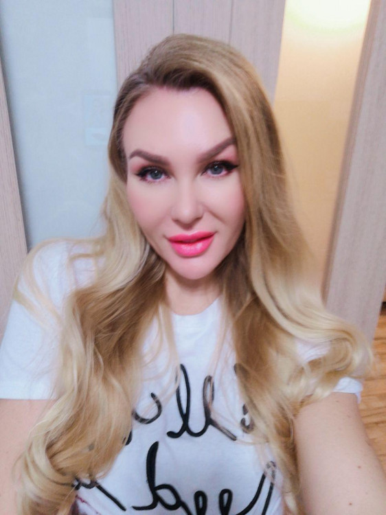 Polina russian dating app pictures